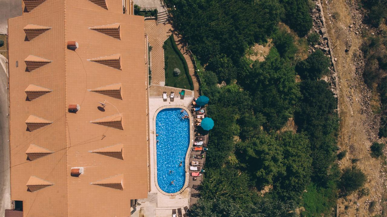 Olympia Garden Hotel Yerevan Ngoại thất bức ảnh
